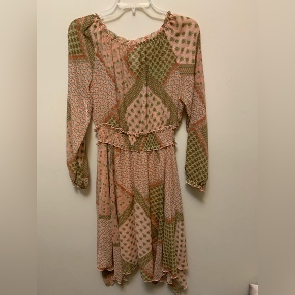 KATE LILY Sheer Patchwork Paisly/Floral Long Sleeve Dress - Picture 9 of 9